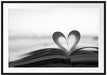 Herz aus einer Buchseite Passepartout 100x70