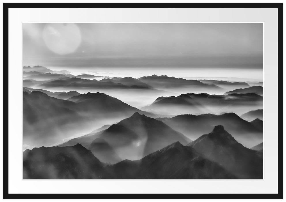 Pixxprint Wunderschöne Alpenberge, im Galerie-Passepartout Bilderrahmen