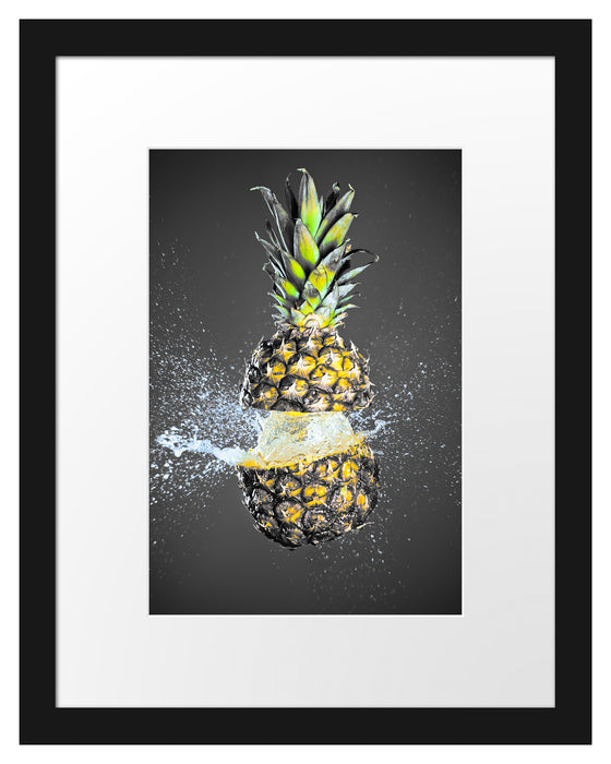 Ananas mit Wasser bespritzt Passepartout 38x30