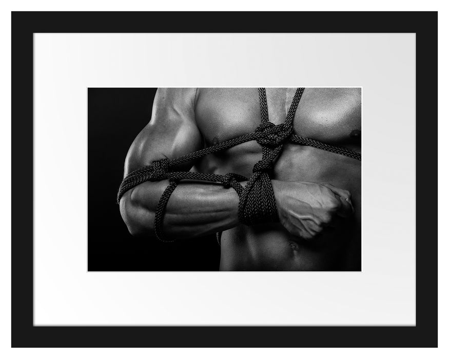 Pixxprint Muskulöser Mann gefesselt Bondage, im Galerie-Passepartout Bilderrahmen