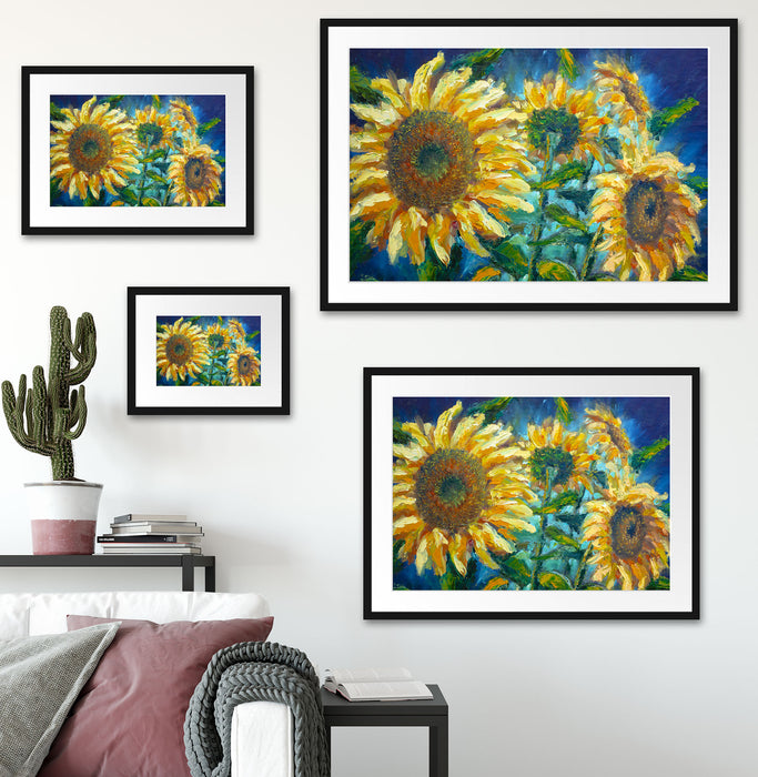 Sonnenblumen vor blauem Hintergrund Passepartout Wohnzimmer Rechteckig
