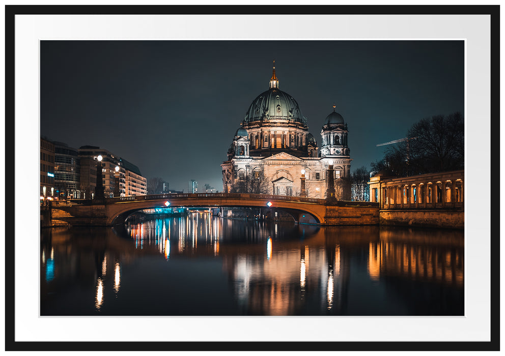 Berliner Dom an der Spree bei Nacht Passepartout Rechteckig 100