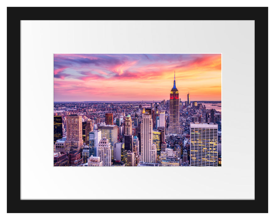 Pixxprint New York City bei Sonnenuntergang, im Galerie-Passepartout Bilderrahmen