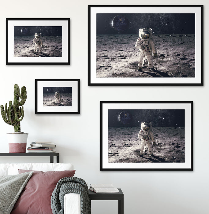 Einsamer Astronaut auf dem Mond Passepartout Wohnzimmer Rechteckig