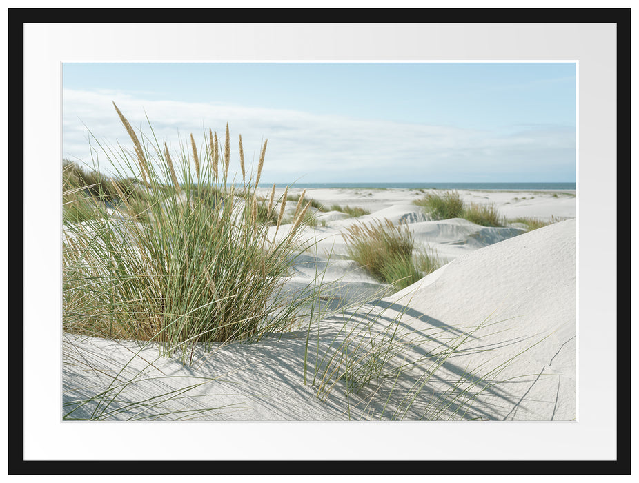 Grasige Dünenlandschaft am Meer Passepartout Rechteckig 80