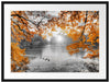 Herbstbäume um See bei Sonnenuntergang B&W Detail Passepartout Rechteckig 80