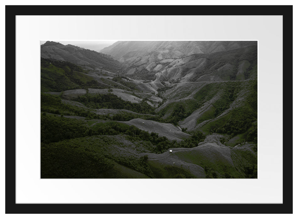 Grüne Berglandschaft in Thailand B&W Detail Passepartout Rechteckig 40