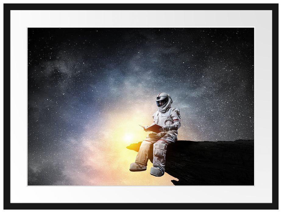 Lesender Astronaut auf Vorsprung vor Galaxie B&W Detail Passepartout Rechteckig 80