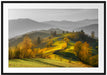 Hügelige Herbstlandschaft bei Sonnenuntergang B&W Detail Passepartout Rechteckig 100