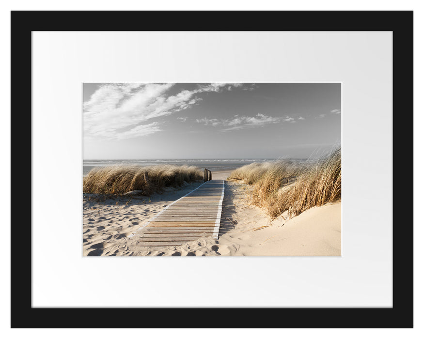 Pixxprint Weg zum Strand durch die Dünen B&W Detail, im Galerie-Passepartout Bilderrahmen