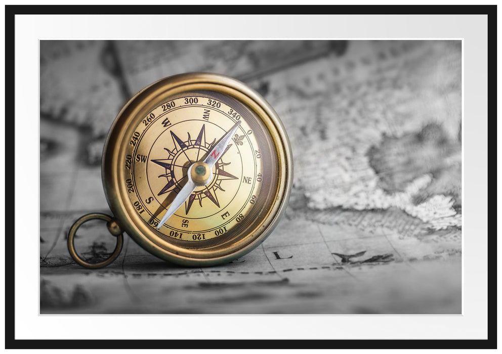 Alter Kompass auf Weltkarte B&W Detail Passepartout Rechteckig 100