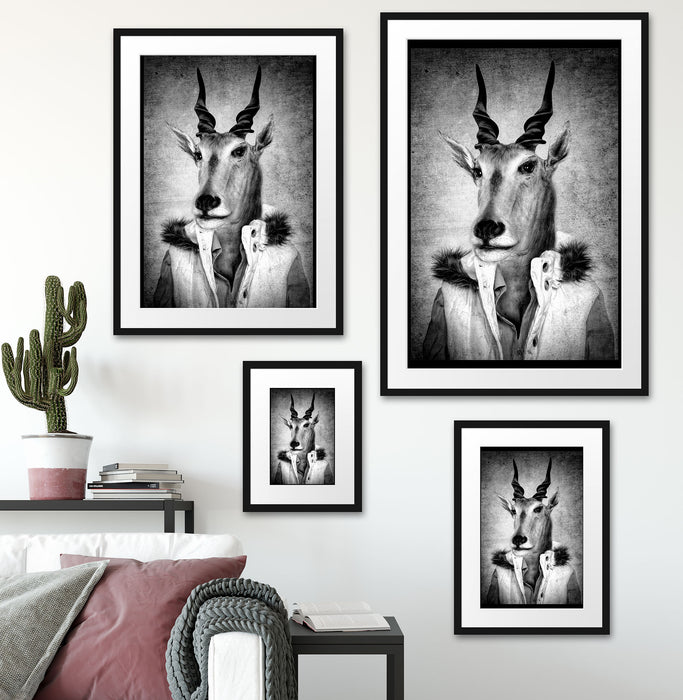 Antilopenkopf mit Menschenkörper, Monochrome Passepartout Wohnzimmer Rechteckig