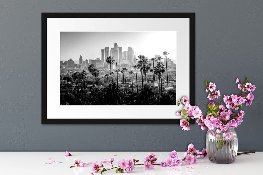 Palmen vor Skyline von Los Angeles, Monochrome Passepartout Detail Rechteckig