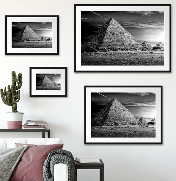 Ägyptische Pyramiden bei Sonnenuntergang, Monochrome Passepartout Wohnzimmer Rechteckig