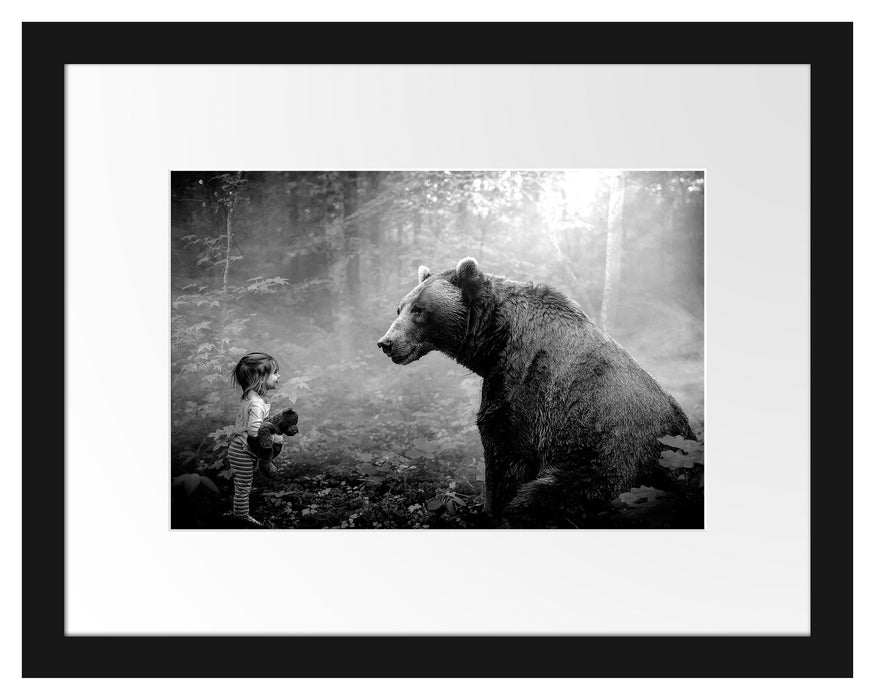Pixxprint Mädchen mit Teddy und Bär im Wald, Monochrome, im Galerie-Passepartout Bilderrahmen
