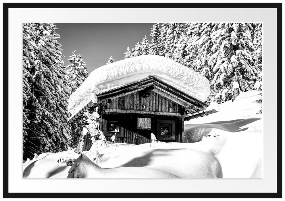 Verschneite Skihütte in Alpenwald, Monochrome Passepartout Rechteckig 100