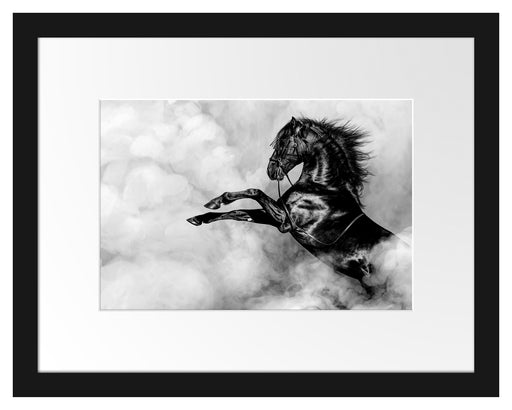 Schwarzes Pferd steigt im weißen Nebel, Monochrome Passepartout Rechteckig 30