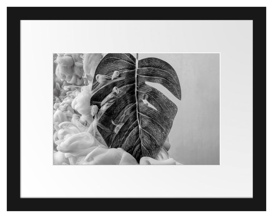Pixxprint Monstera Blatt mit Pastelwolke, Monochrome, im Galerie-Passepartout Bilderrahmen