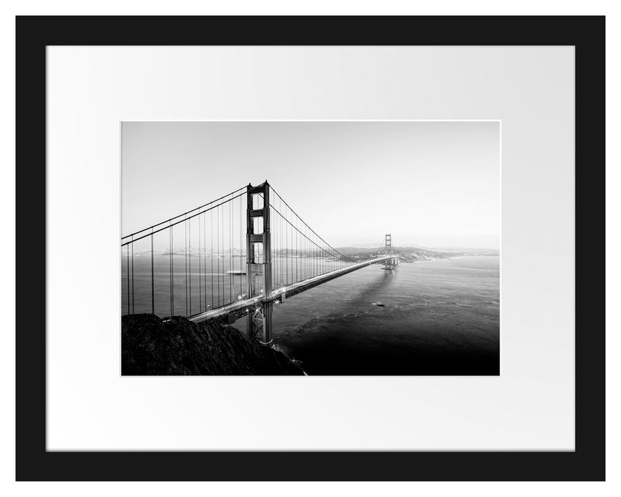 Pixxprint Golden Gate Bridge in der Abenddämmerung, Monochrome, im Galerie-Passepartout Bilderrahmen