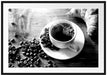 Tasse Kaffee mit Bohnen und Croissant, Monochrome Passepartout Rechteckig 100