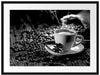 Kaffeetasse mit Bohnen auf Holztisch, Monochrome Passepartout Rechteckig 80