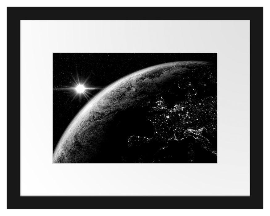 Pixxprint Erdkugel im All mit Lichtern, Monochrome, im Galerie-Passepartout Bilderrahmen