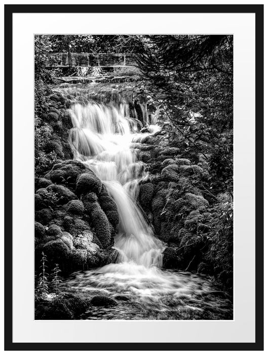 Wasserfall im grünen Wald, Monochrome Passepartout Rechteckig 80