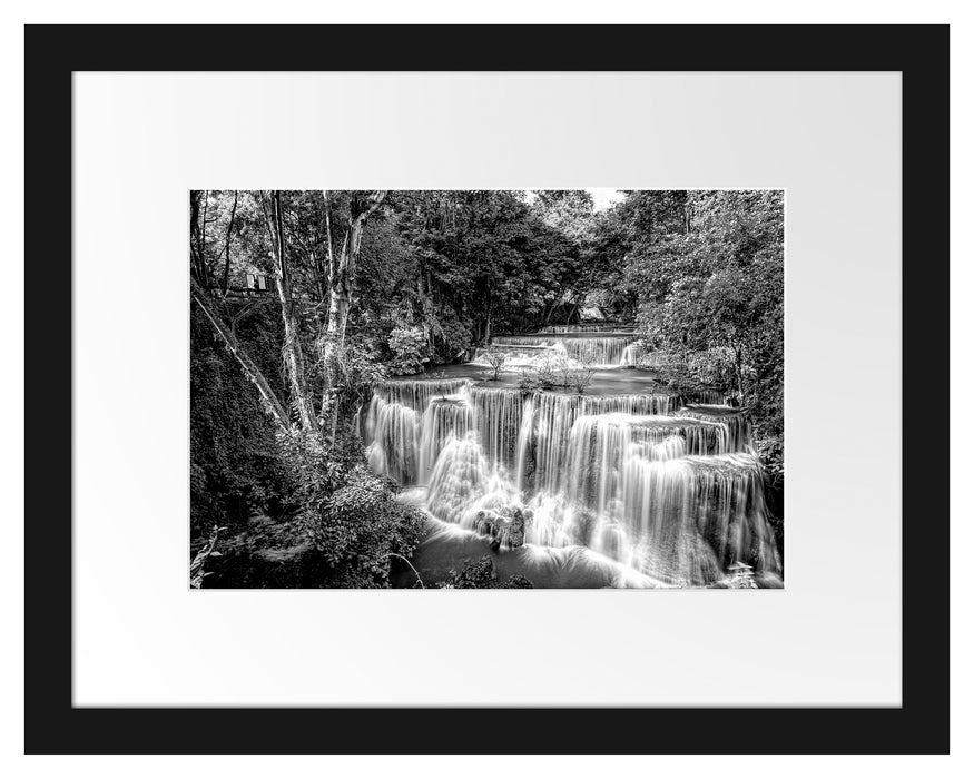 Pixxprint Kaskaden zwischen bunt blühenden Bäumen, Monochrome, im Galerie-Passepartout Bilderrahmen