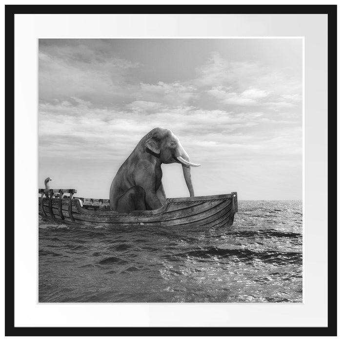 sitzender Elefant im Boot Passepartout Quadratisch 70x70