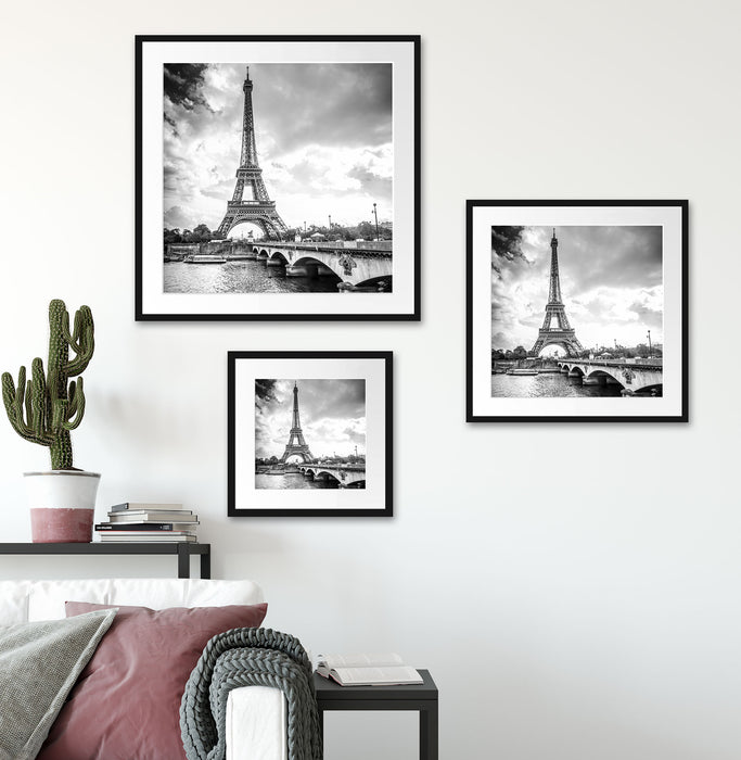 Eiffelturm in Paris Kunst B&W Quadratisch Passepartout Wohnzimmer