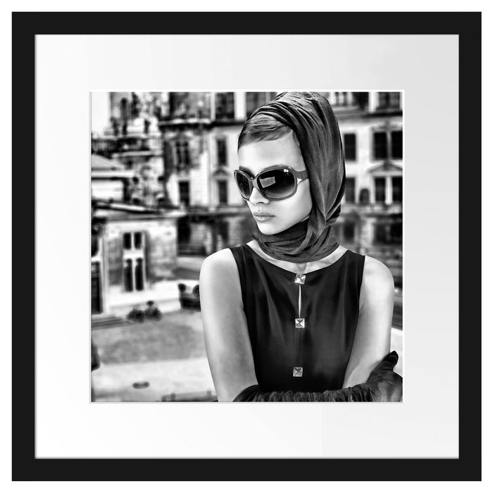 Audrey in Paris Passepartout Quadratisch 40x40