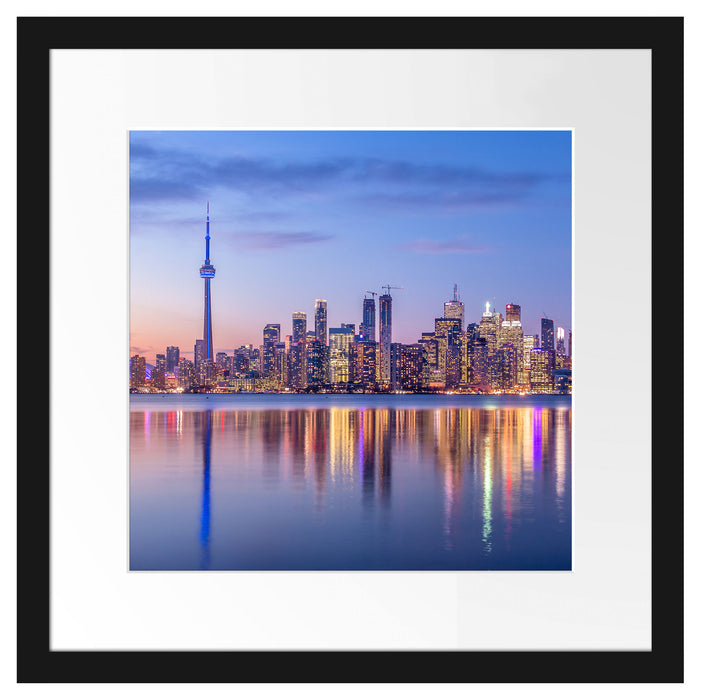 Skyline Toronto in der Abenddämmerung Passepartout Quadratisch 40