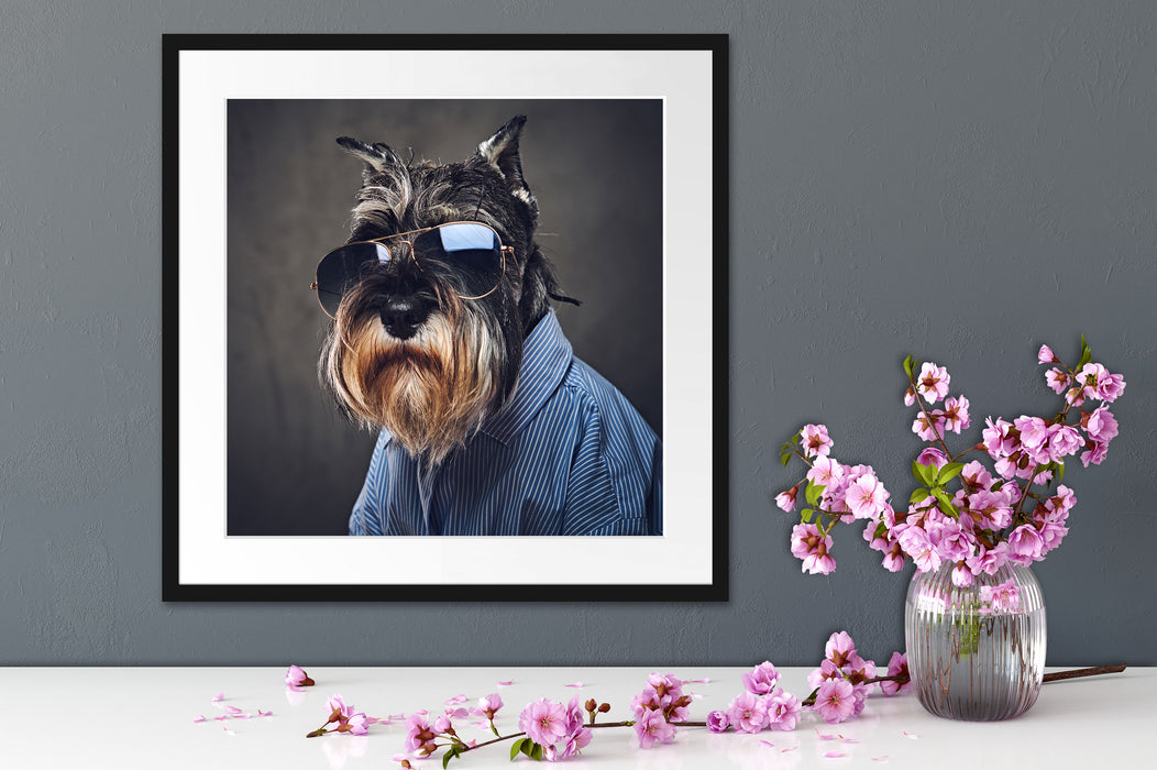 Lustiger Hund mit Hemd und Sonnenbrille Passepartout Detail Quadratisch