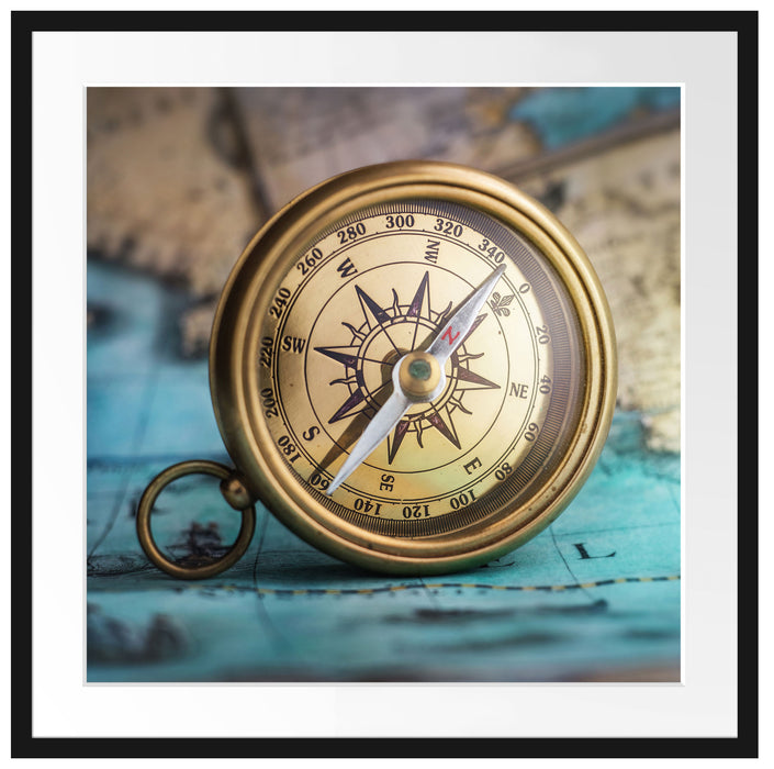 Alter Kompass auf Weltkarte Passepartout Quadratisch 70