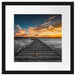 Steg am See bei Sonnenuntergang B&W Detail Passepartout Quadratisch 40