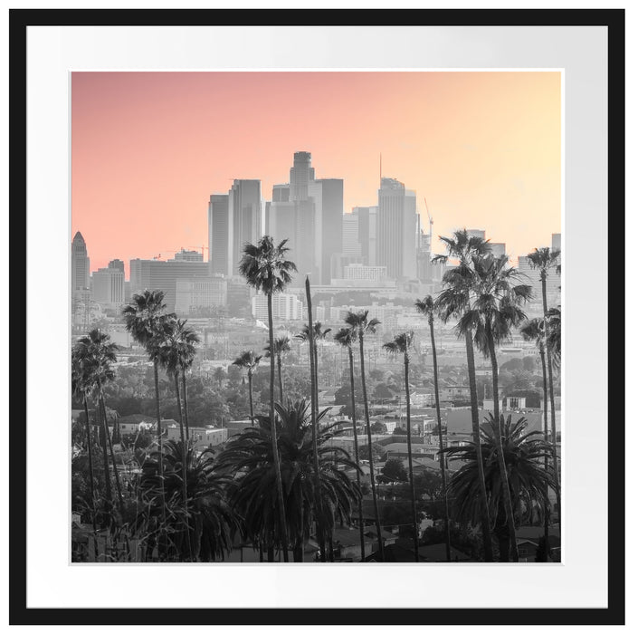 Palmen vor Skyline von Los Angeles B&W Detail Passepartout Quadratisch 70