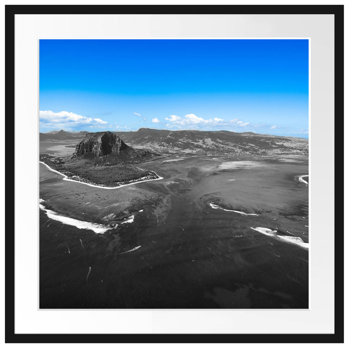Blick von oben auf die Trauminsel Mauritius B&W Detail Passepartout Quadratisch 70