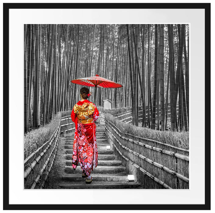 Frau im janapischen Kimono im Bambuswald B&W Detail Passepartout Quadratisch 70