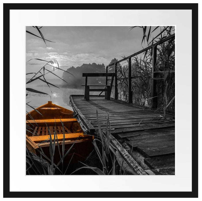 Bootssteg am See bei Sonnenuntergang B&W Detail Passepartout Quadratisch 55