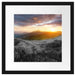 Sommerliche Bergwiese Sonnenuntergang B&W Detail Passepartout Quadratisch 40