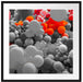 Hunderte bunte Luftballons B&W Detail Passepartout Quadratisch 70