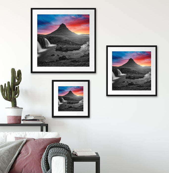 Kirkjufell Vulkan im Sonnenuntergang B&W Detail Passepartout Wohnzimmer Quadratisch