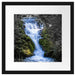 Wasserfall im grünen Wald B&W Detail Passepartout Quadratisch 40