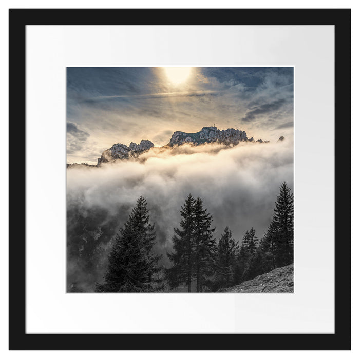 Aufsteigende Wolken in den Dolomiten B&W Detail Passepartout Quadratisch 40