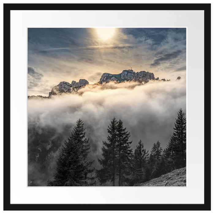 Aufsteigende Wolken in den Dolomiten B&W Detail Passepartout Quadratisch 55