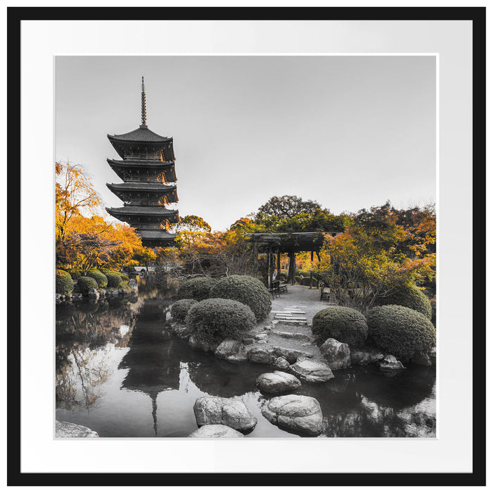 See im Herbst vor japanischem Tempel B&W Detail Passepartout Quadratisch 70