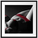 Frauenkörper in sexy roter Unterwäsche B&W Detail Passepartout Quadratisch 55