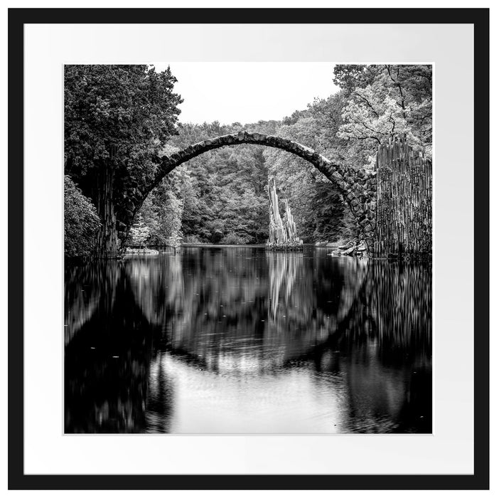 Rakotz-Brücke Kromlau Reflexion, Monochrome Passepartout Quadratisch 55