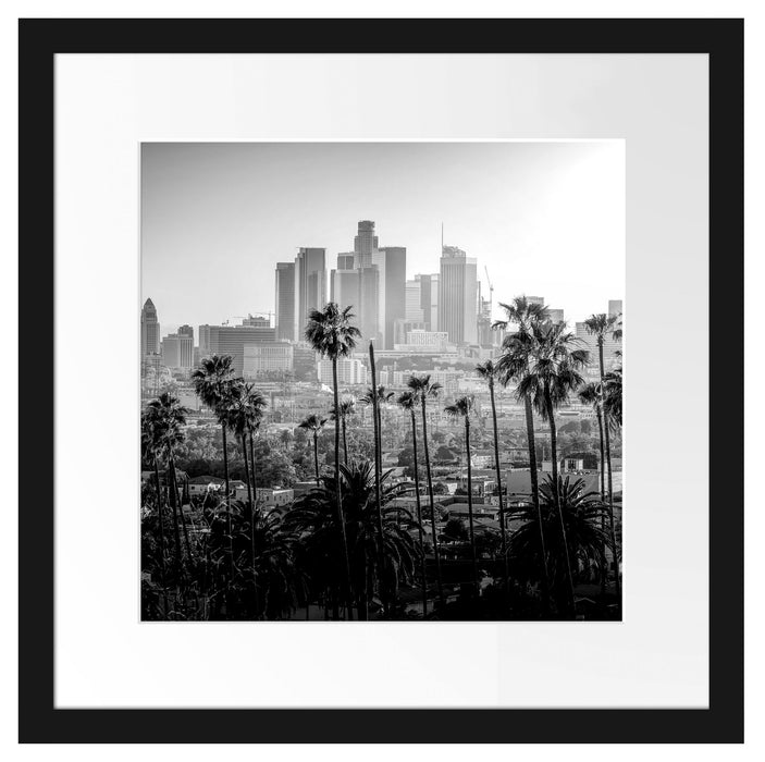 Palmen vor Skyline von Los Angeles, Monochrome Passepartout Quadratisch 40