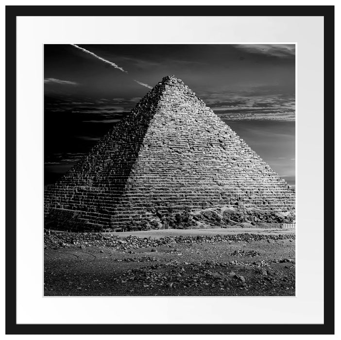 Ägyptische Pyramiden bei Sonnenuntergang, Monochrome Passepartout Quadratisch 55
